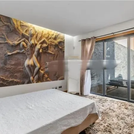 With Private Pool & Self Check-in! Apartment *