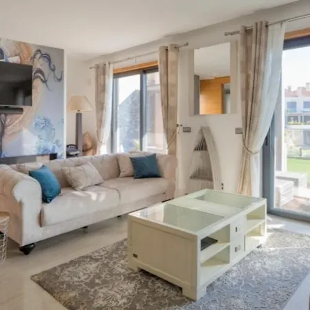With Private Pool & Self Check-in! * Vale do Lobo